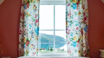 House | 3 bedrooms, individually furnished, bed sheets