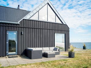 House | Exterior - Picturesque Holiday Home in Struer near Sea (Struer)