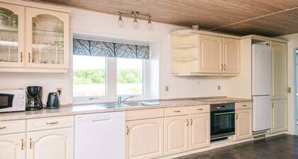 12 Person Holiday Home in Bredebro-by Traum