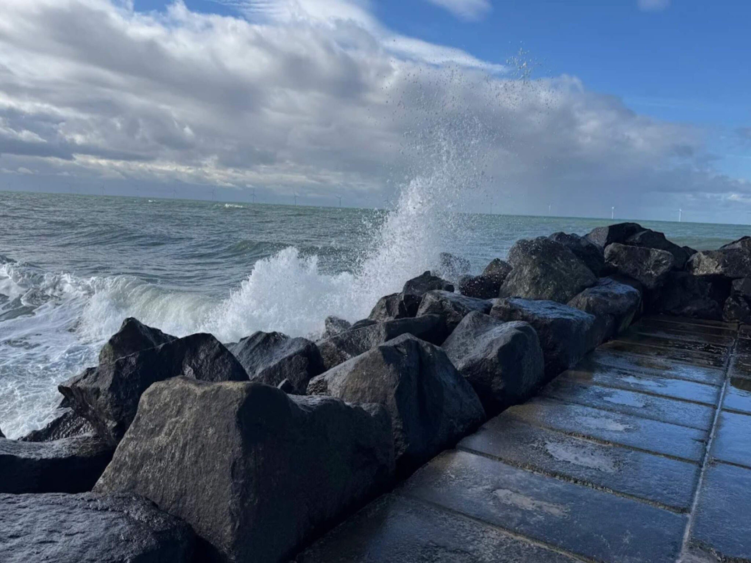 Pemandangan perairan