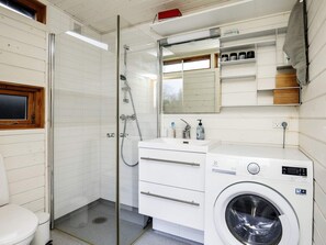 House | Bathroom - Homely Holiday Home in Jutland near Sea (Aalbaek)
