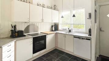 House | Private kitchen | Highchair