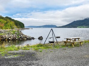 House | Beach - 7 Person Holiday Home in Averoy (Averoy)