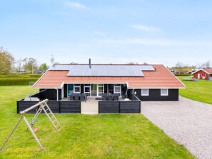 House | Exterior - Luxury Retreat With Pool - By Traum Ferienwohnungen (Nordborg)