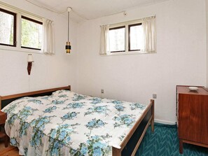 3 bedrooms, individually furnished, cribs/infant beds