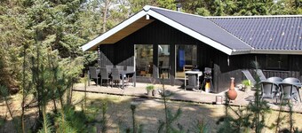 Fascinating Holiday Home in Norre Nebel near Sea