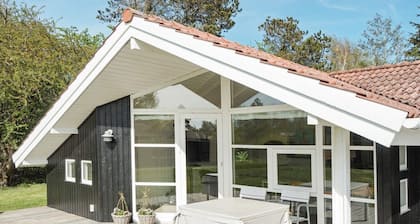 Vibrant Holiday Home in Slagelse near Sea