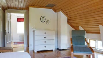 3 habitaciones y ropa de cama