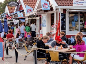 Dining - 6 Person Holiday Home in Lysekil (Lysekil)