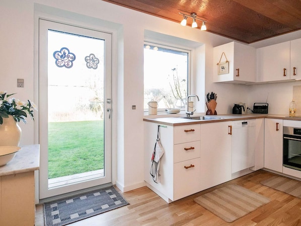 House | Private kitchen | Highchair