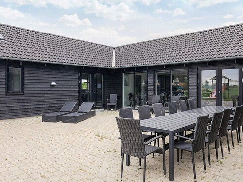 5 Star Holiday Home in Stege