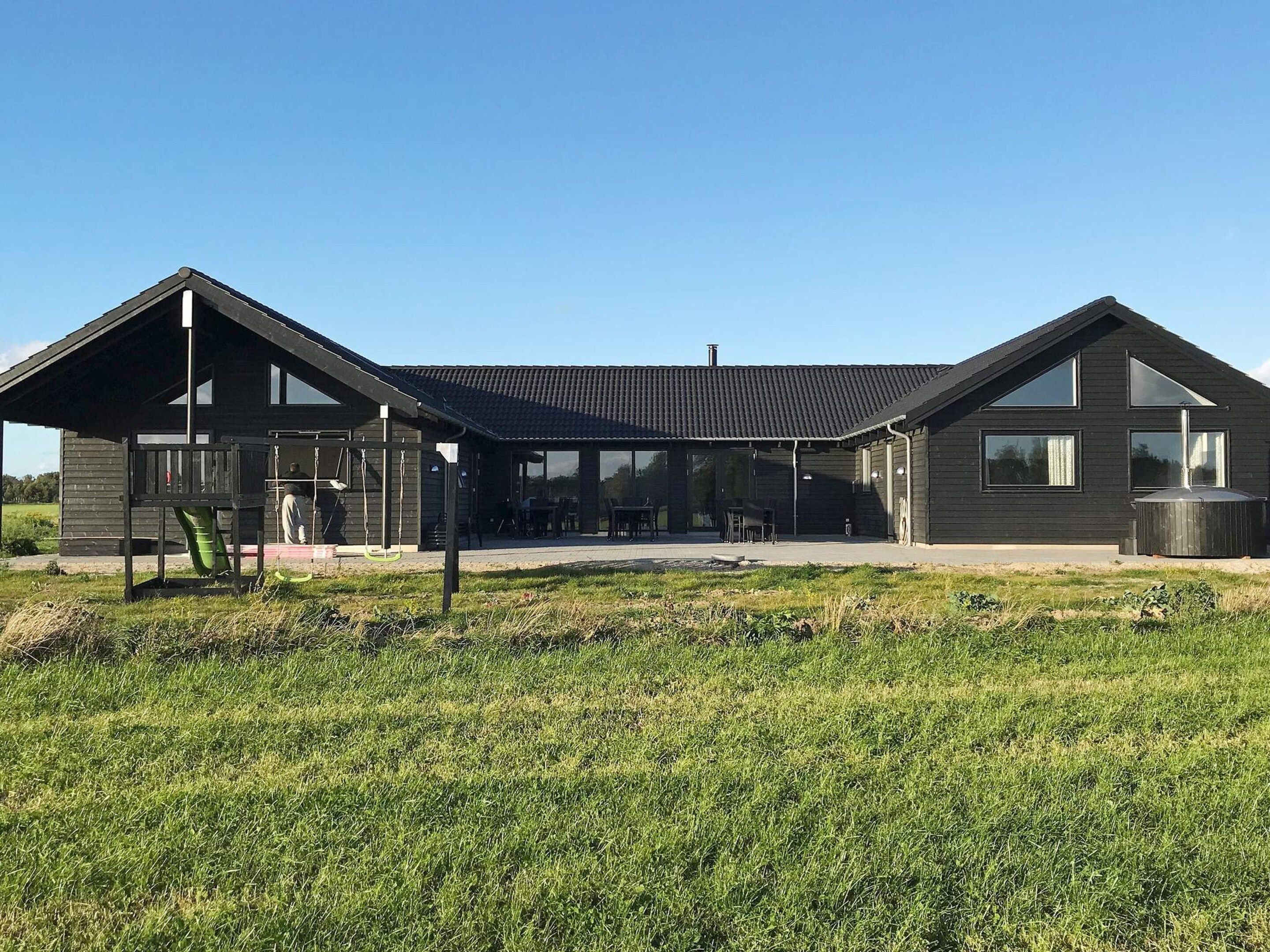 House | Bahagian luar
