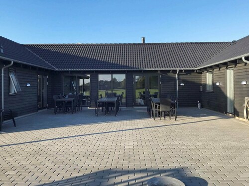 5 Star Holiday Home in Stege