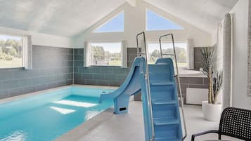 Hus | Pool | Indendørs pool, udendørs pool