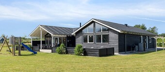 5 Star Holiday Home in Albaek