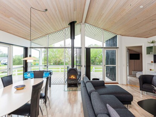 6 Person Holiday Home in Fjerritslev-by Traum