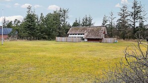 House | Exterior - 6 Person Holiday Home in Henne (Henne)
