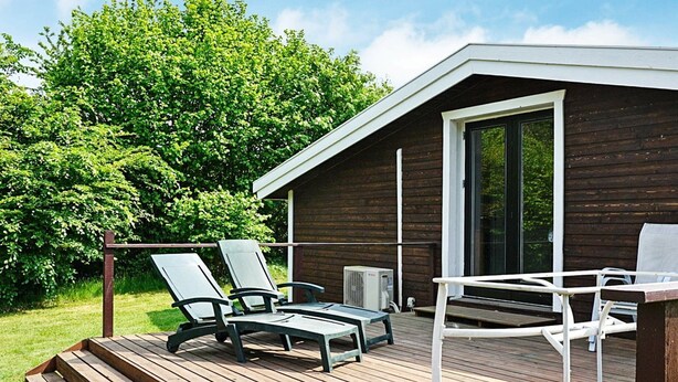 House | Balcony - Enticing Holiday Home in Hovedstaden near Sea (Jægerspris)