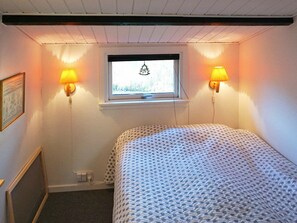 3 bedrooms, cots/infant beds - Enticing Holiday Home in Hovedstaden near Sea (Jægerspris)