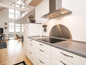 House | Private kitchen | Highchair