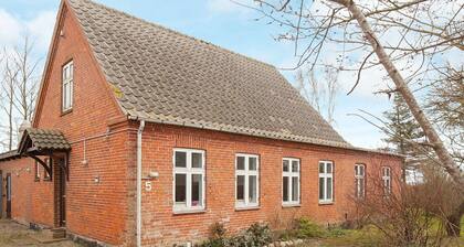 Snug Holiday Home in Lolland near Sea