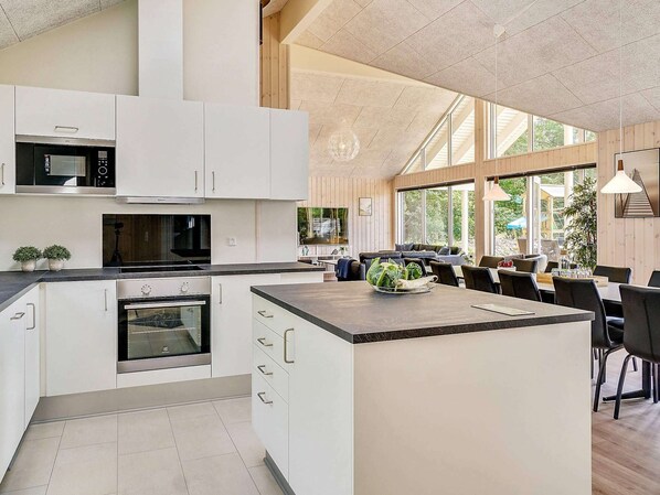 House | Interior - Chic Holiday Home in Hovedstaden near Sea (Vejby)