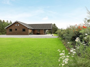 Exterior - Comfy Holiday Home in Thisted With Whirlpool (Thisted)