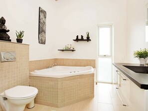 Spa treatment - Boutique Holiday Home in Follonica With sea Beach Nearby (Slagelse)