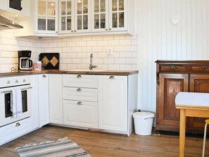 Room - Holiday Home in Bohus Malmön (Bohus-Malmon)