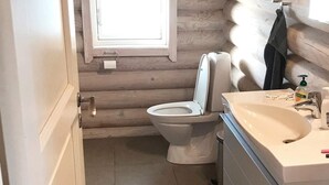 Bathroom - Spacious Holiday Home in Dannemare near Forest (Dannemare)