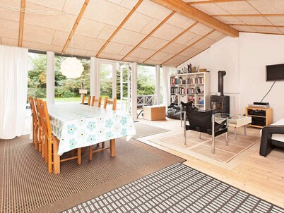 6 Person Holiday Home in Dronningmolle-by Traum
