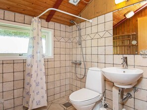 Bathroom - 4 Person Holiday Home in Hvide Sande (Hvide Sande)