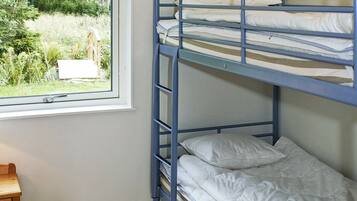 3 bedrooms, individually furnished
