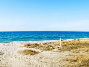 Beach - Beautiful Holiday Home in Dannemare Near Sea (Dannemare)