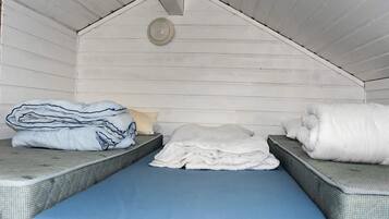 House | 3 bedrooms, individually furnished
