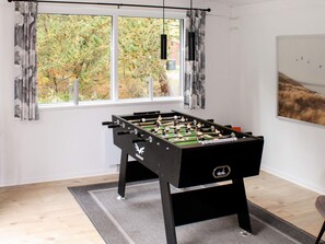House | Game room