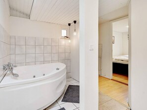 House | Spa treatment