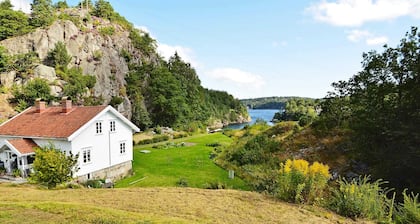 10 Person Holiday Home in Tvedestrand-by Traum