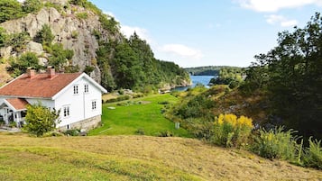 House | Lake view