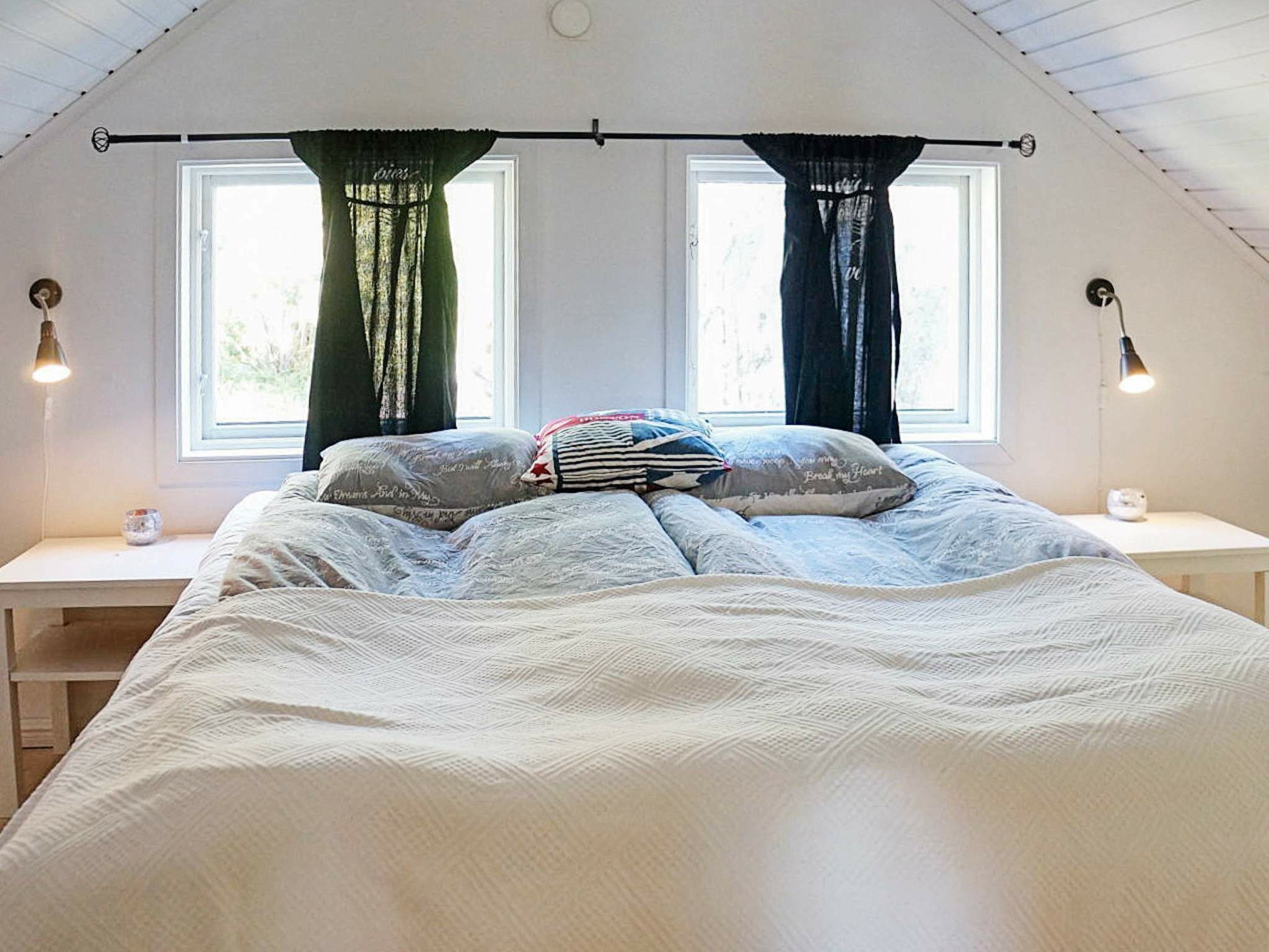 3 bedrooms, individually furnished