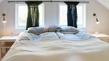 3 bedrooms, individually furnished