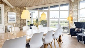 House | Dining - 10 Person Holiday Home in Lokken (Lokken)