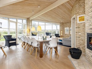 House | Dining