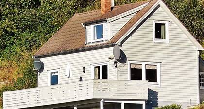 Holiday Home in Sørbøvåg
