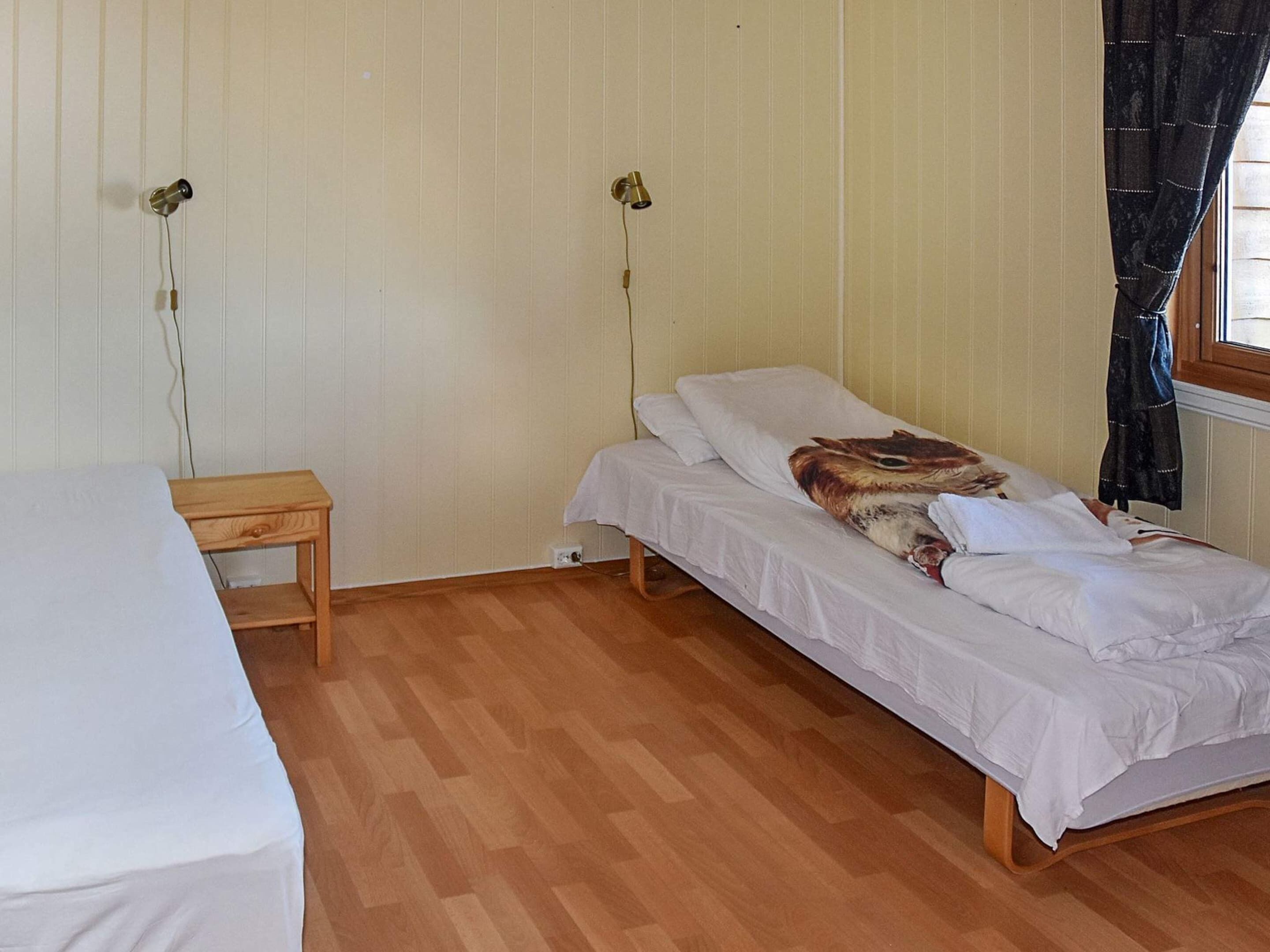 3 bedrooms, individually furnished