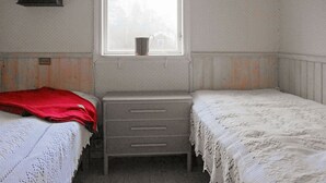 1 bedroom, individually furnished - 6 Person Holiday Home in Svanesund (Svanesund)
