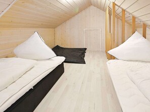 House | 7 bedrooms