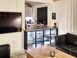 House | Dining
