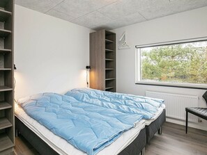 5 Schlafzimmer, Babybetten