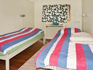 2 bedrooms, individually furnished - 8 Person Holiday Home in Valdemarsvik (Valdemarsvik)